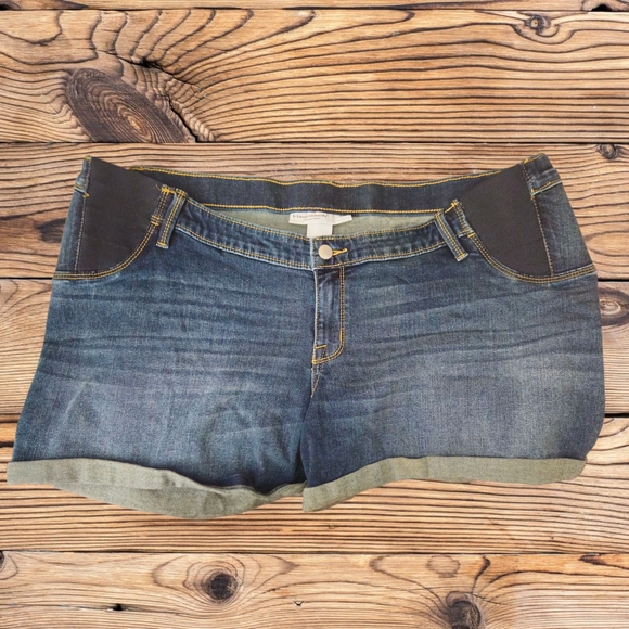 Liz Lange Pants - Liz Lange Target XXL Maternity Blue Jean Shorts with Elastic Panels On Waistband